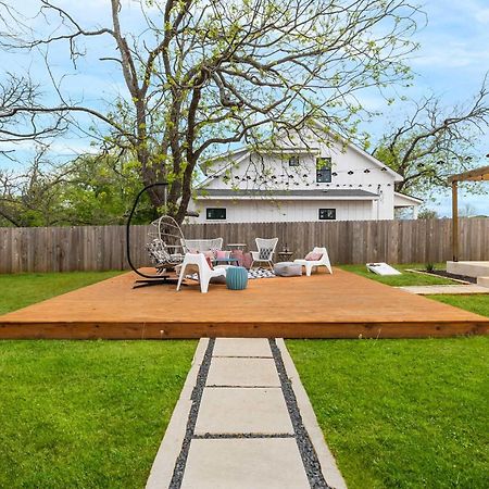 Pink Duchess - Mins To Main Hot Tub & Fire Pit Villa Fredericksburg Bagian luar foto