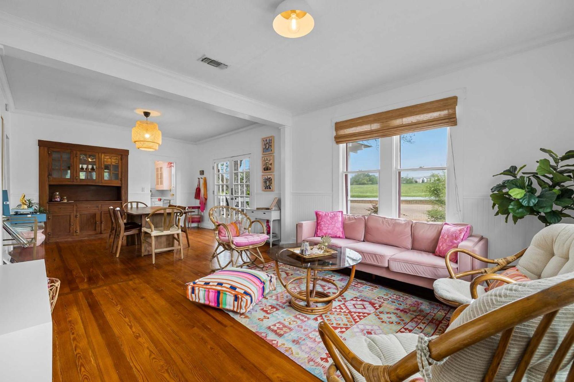 Pink Duchess - Mins To Main Hot Tub & Fire Pit Villa Fredericksburg Bagian luar foto